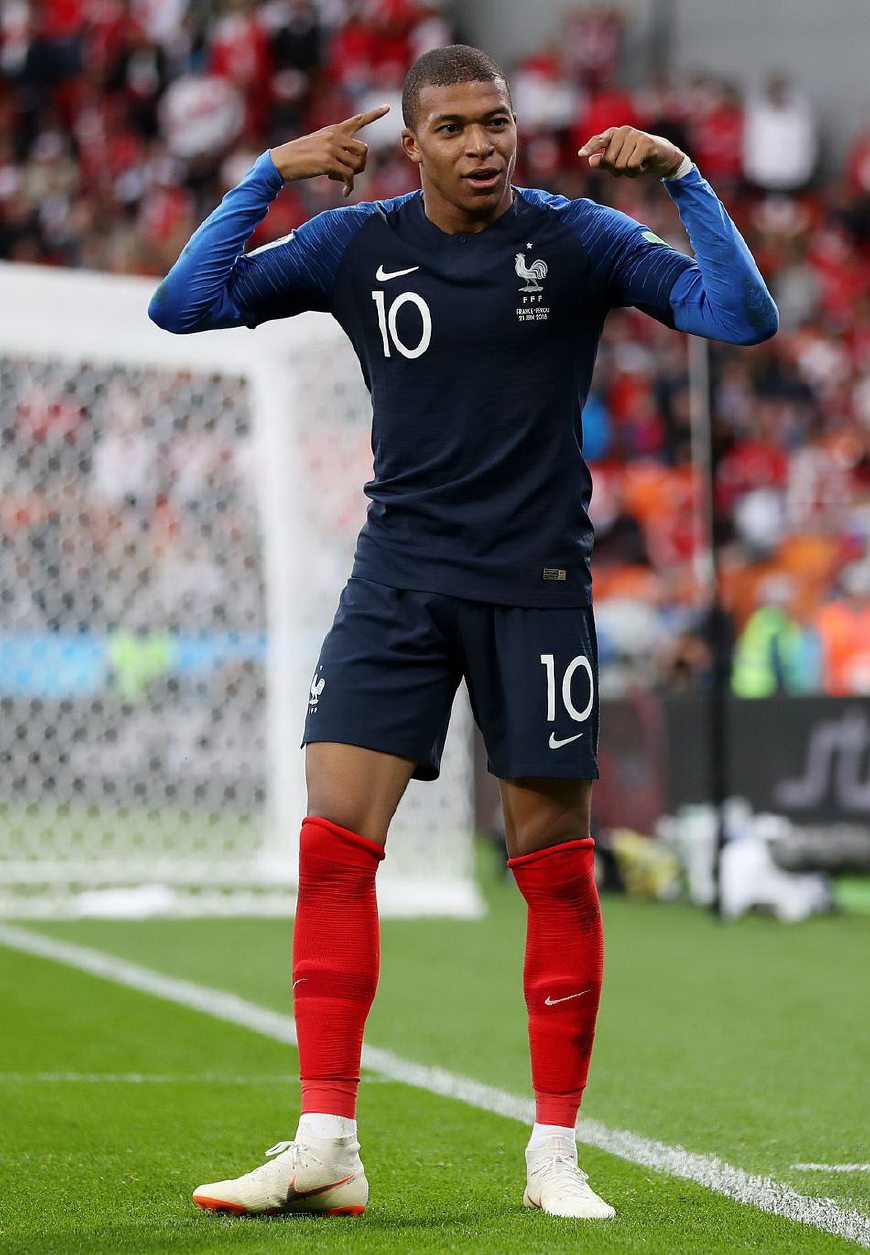 拉波尔塔：不惊讶哈维给丰特站台；老佛爷是个体面人，宠辱不惊（拉波尔塔：哈维力挺丰特不意外；弗洛伦蒂诺为人体面、处变不惊）