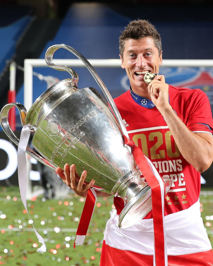 土媒：罗马和米兰都对费内巴切前锋恩-内斯里感兴趣（土耳其媒体：罗马、米兰均有意引进费内巴切前锋恩-内斯里）