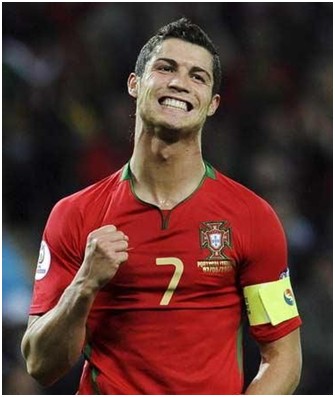 经纪人：莱万没有考虑过退役，但他的未来计划仍未有任何决定（莱万经纪人：未考虑退役，未来去向尚未敲定）