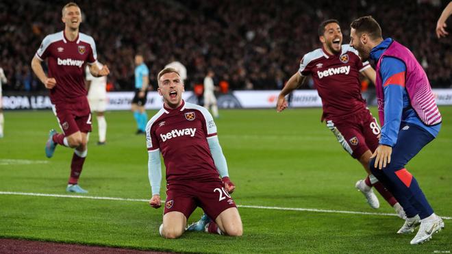 佩杜拉：国米没有冬窗签邓弗里斯替补的计划，会等恩里克适应（佩杜拉：国米冬窗无意引进邓弗里斯替补，将给恩里克时间适应）