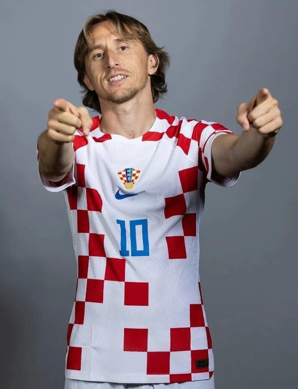 英超-特罗萨德替补破门 阿森纳1-2遭维拉读秒绝杀（英超：特罗萨德替补建功 阿森纳1-2被维拉补时绝杀）